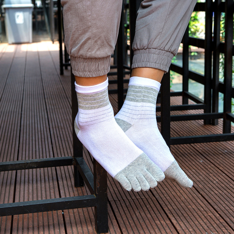 3/5 Paia di Calzini da Uomo a  - Toe Sock Split recensione e prezzo